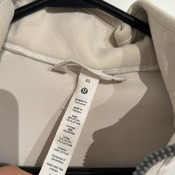 Lululemon sweater - Picture 3 of 4
